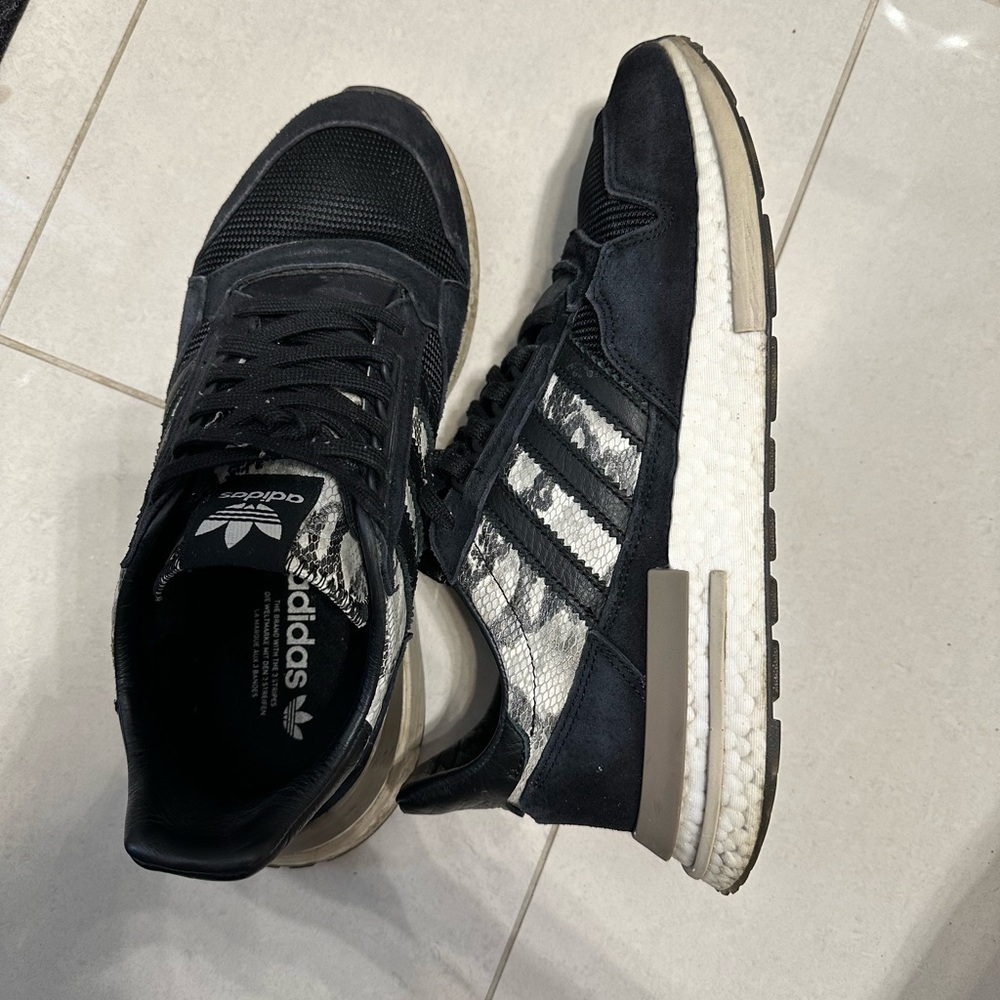 Adidas originals ZX500 men's sneakers size 10